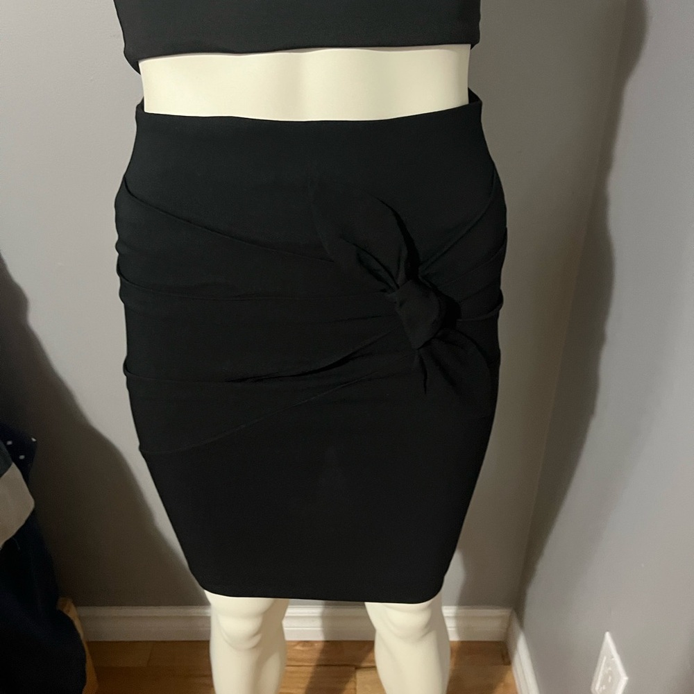 Knot-Detail Black High-Rise Pencil Skirt - Women's